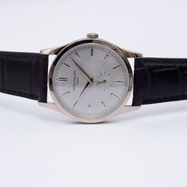 Patek Philippe Calatrava 5196G-001 Image 4